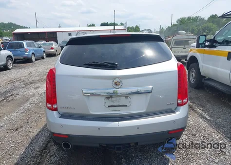 2013 Cadillac Srx Luxury Collection z USA, uszkodzony, nr VIN 3GYFNGE35DS647395